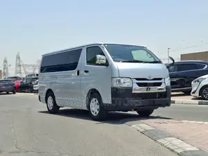Toyota HiAce 2020 Silver