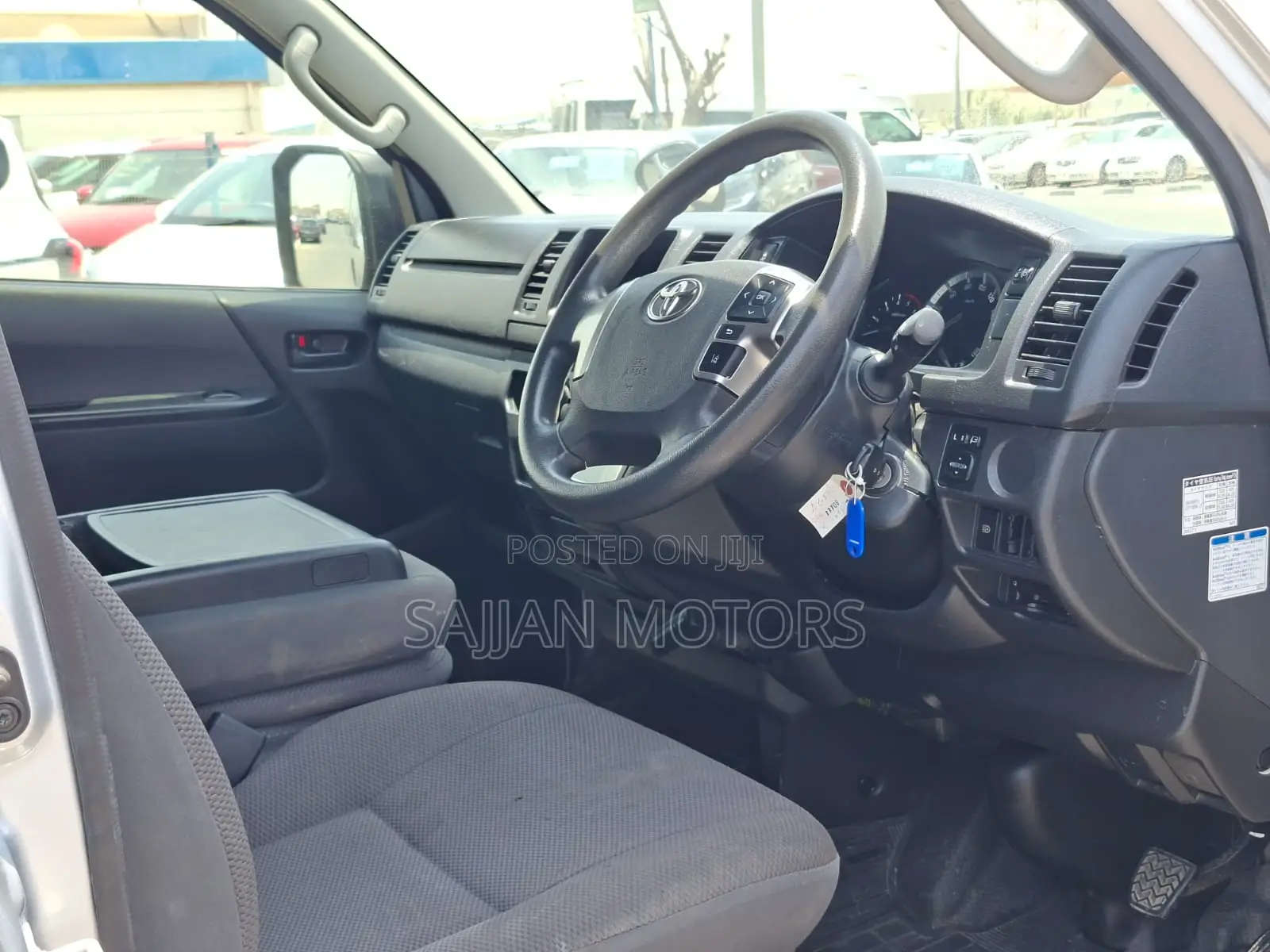 Toyota HiAce 2020 Silver
