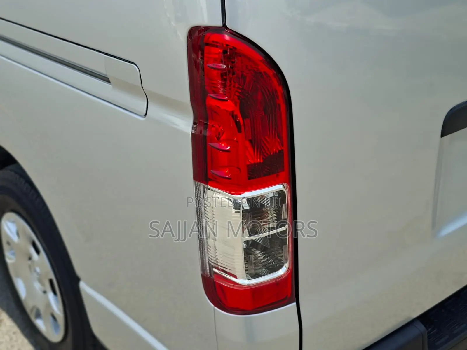 Toyota HiAce 2020 Silver