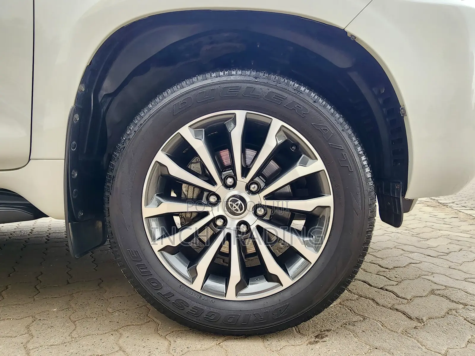 Toyota Land Cruiser Prado 2.8 2020 White
