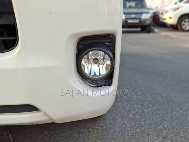 Toyota HiAce 2020 White - thumbnail 7