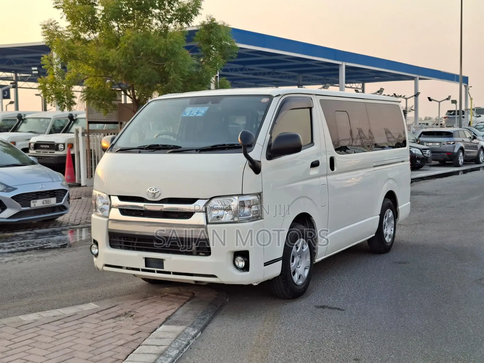 Toyota HiAce 2020 White