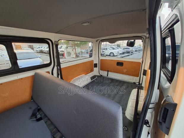 Toyota HiAce 2020 White - thumbnail 14