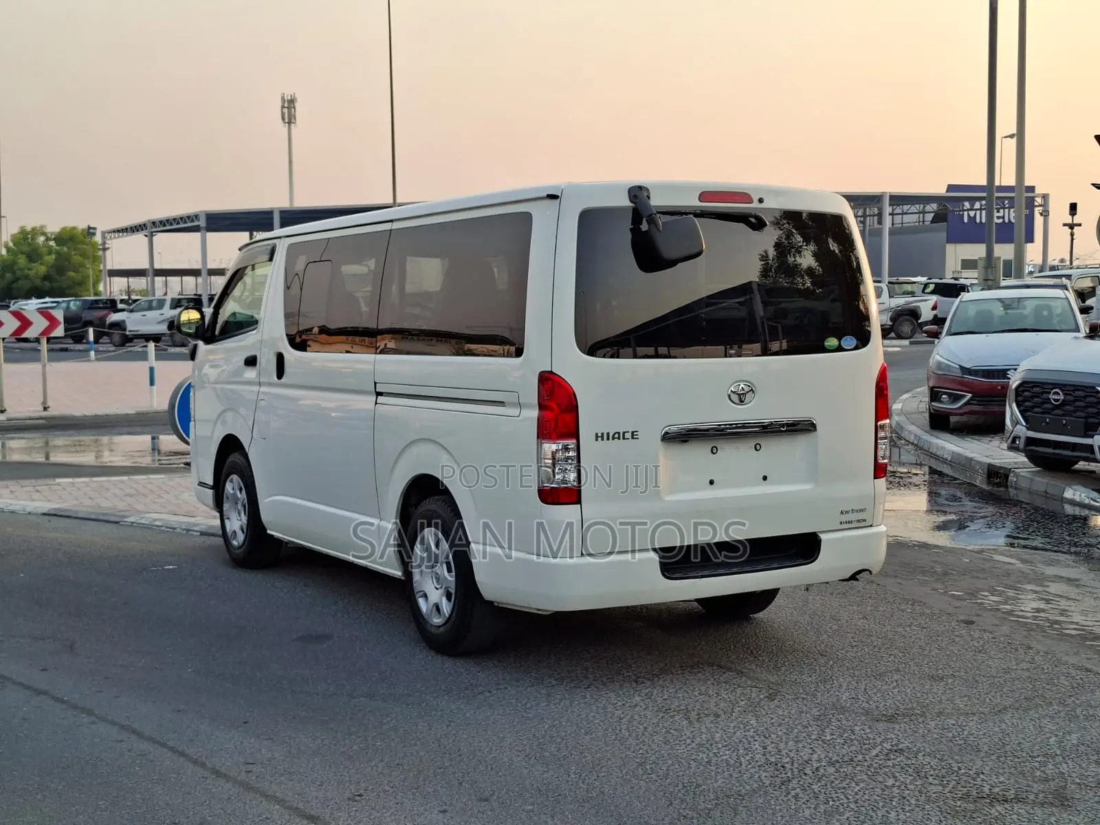Toyota HiAce 2020 White