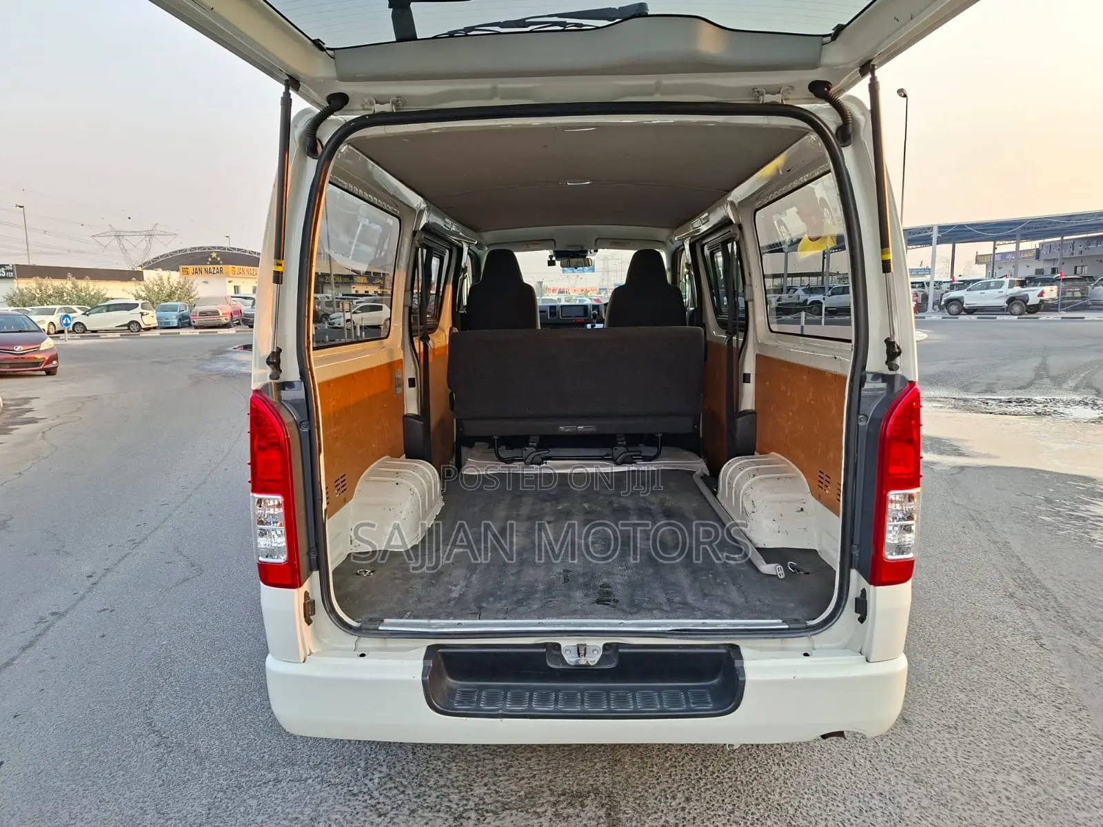 Toyota HiAce 2020 White