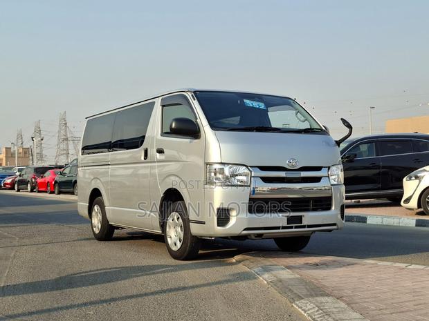 Toyota HiAce 2020 Silver