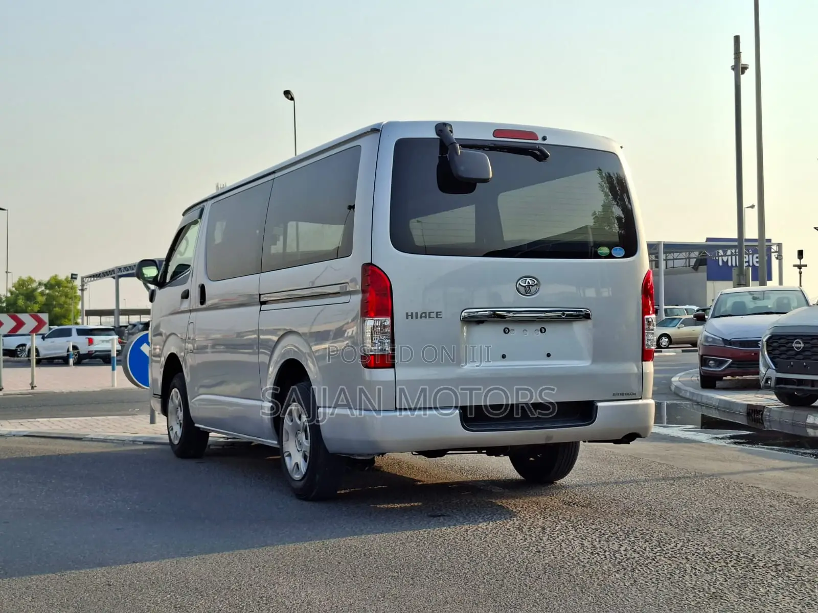 Toyota HiAce 2020 Silver