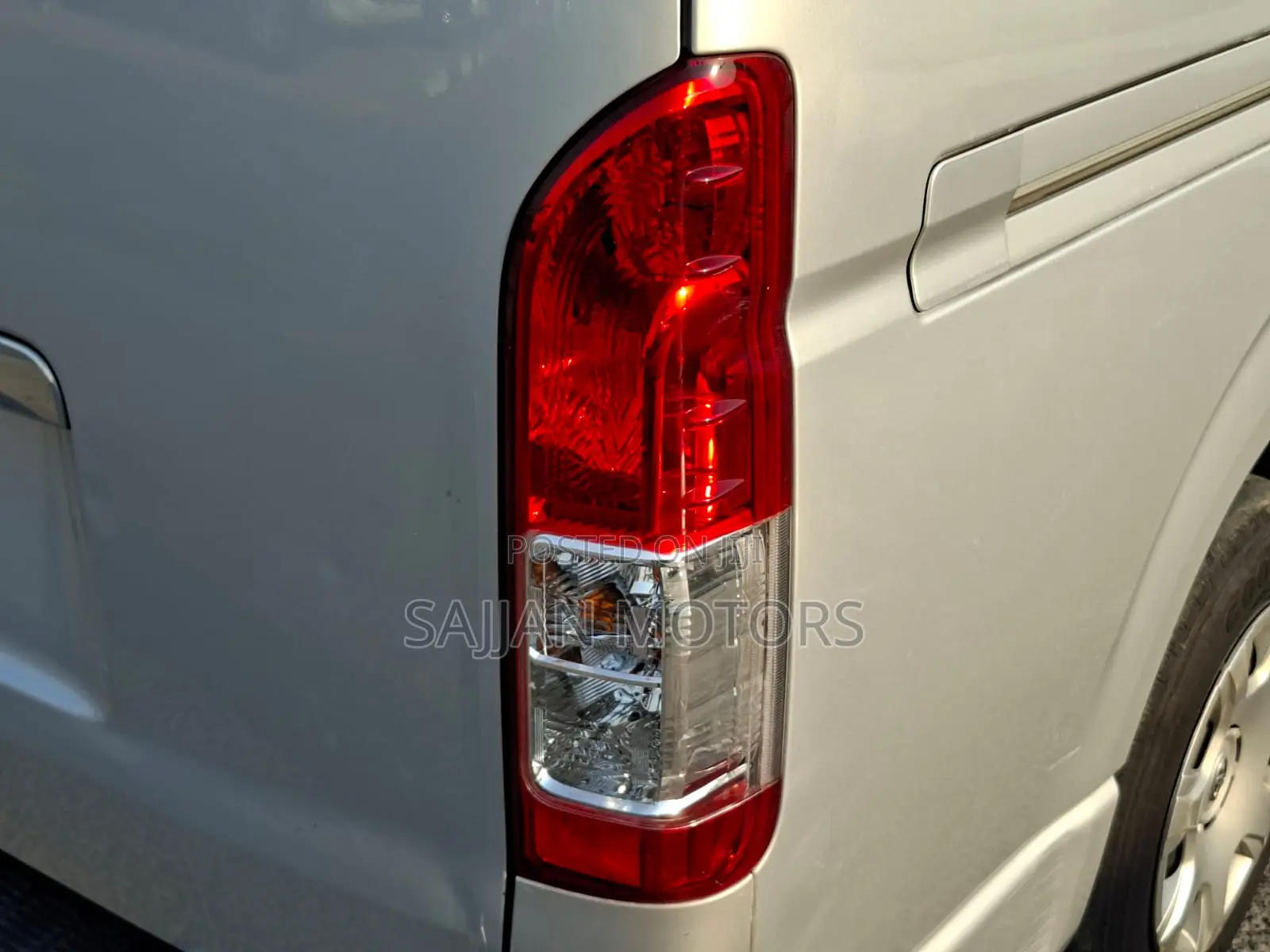 Toyota HiAce 2020 Silver