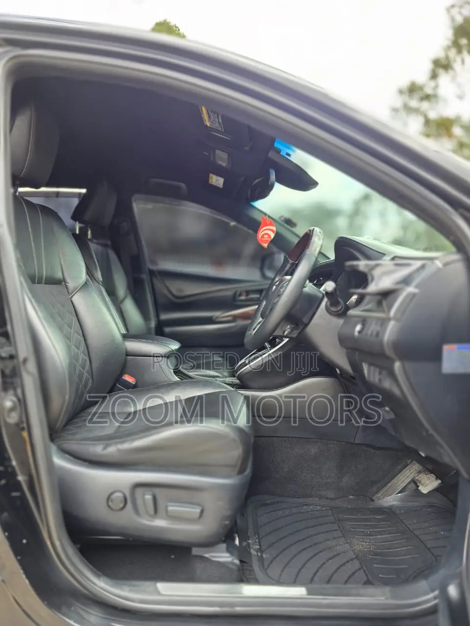 Toyota Harrier 2.0 2016 Black