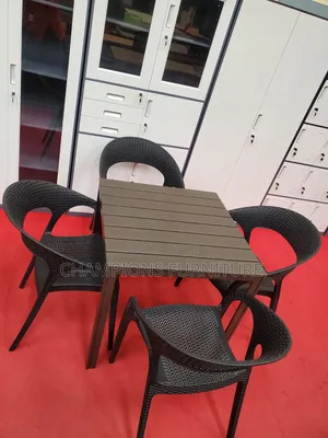 Outdoor Patio 4-Seater Set