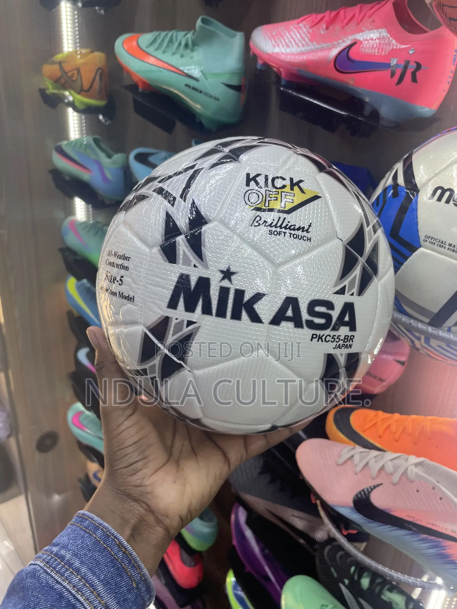 Mikasa ,Puma,adidas, Molten Orginal Soccer Balls Tube Tubeless