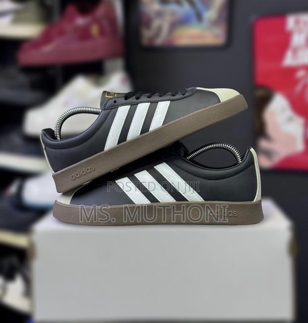 These Adidas VL Court Sneakers Size 38-45
