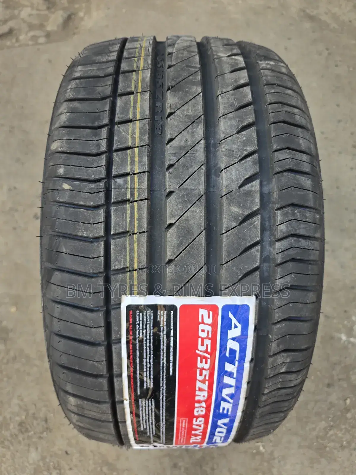 265 /35 R18 Vinmax Tires. (Vo2)