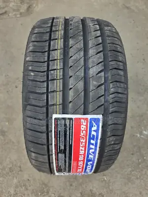 265 /35 R18 Vinmax Tires. (Vo2)