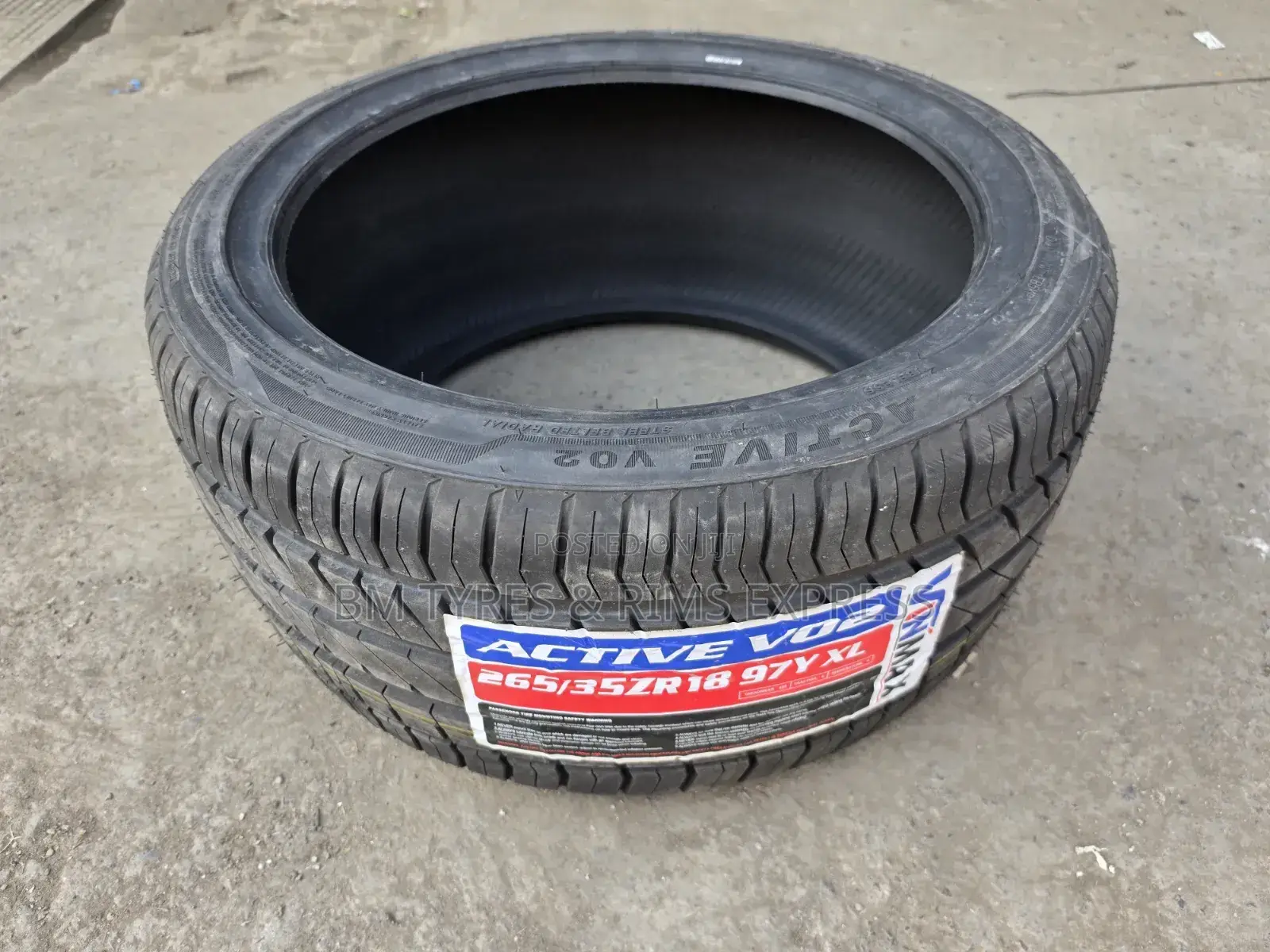 265 /35 R18 Vinmax Tires. (Vo2)