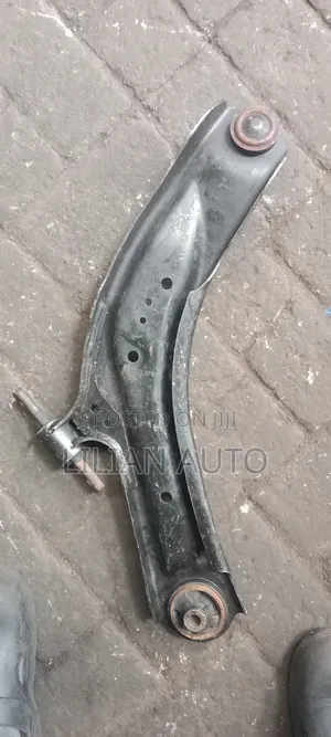 NT32 Extrail Arm