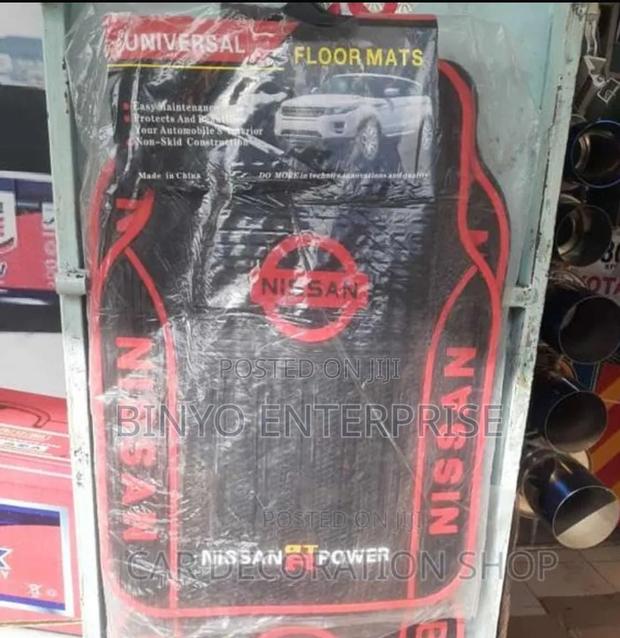 Nissan Floor Mat - thumbnail 2