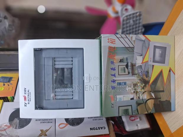 ZY 4 Way Consumer Unit - thumbnail 2