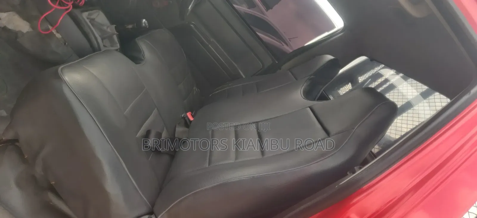 Isuzu D-MAX 2010 Red