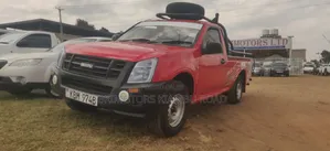 Isuzu D-MAX 2010 Red