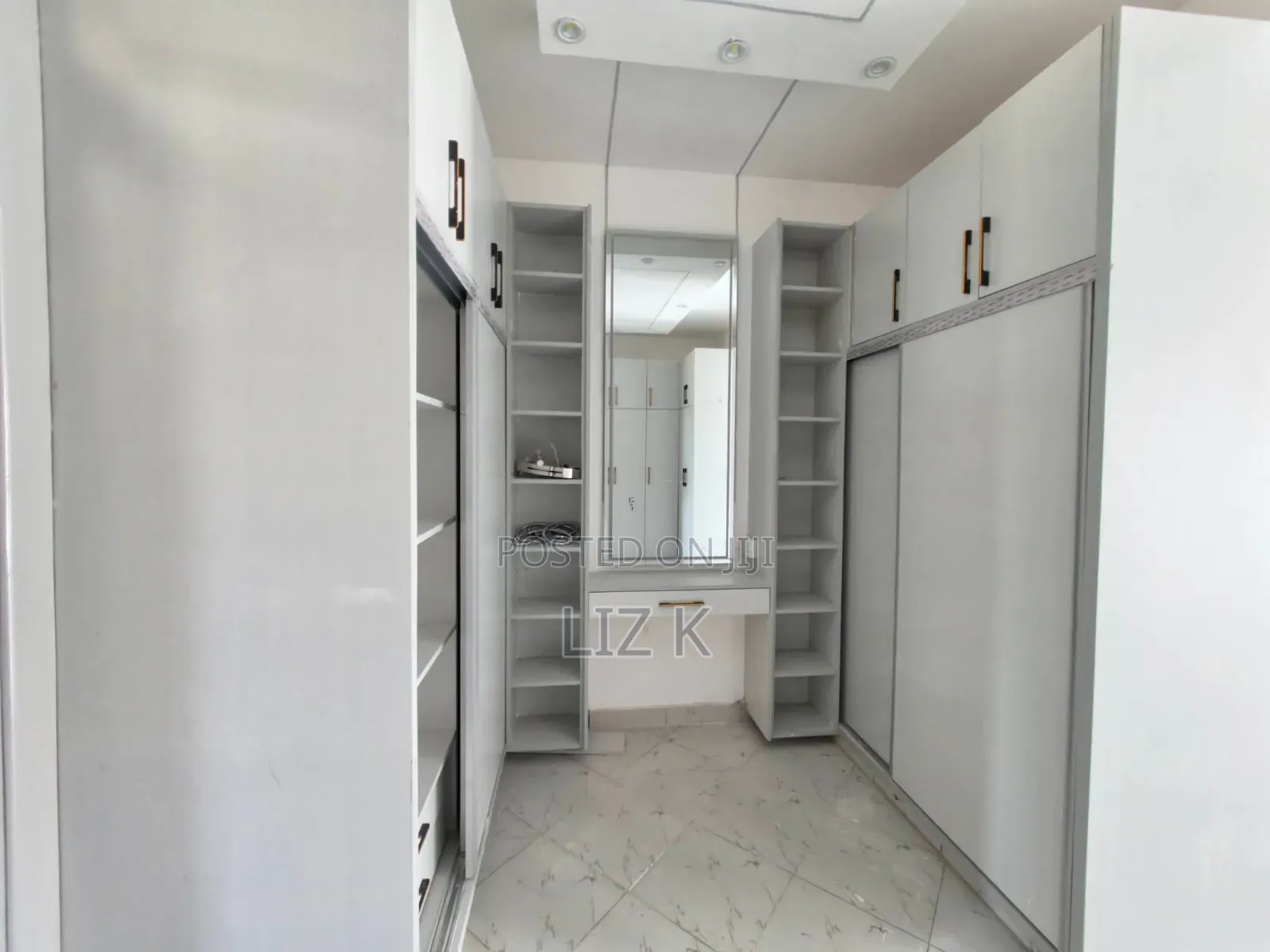 5bdrm Maisonette in Mugutha, Kimbo for sale