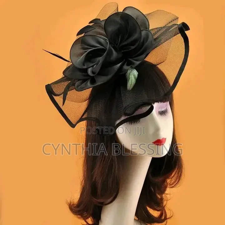 Elegant Top Hat Fascinator