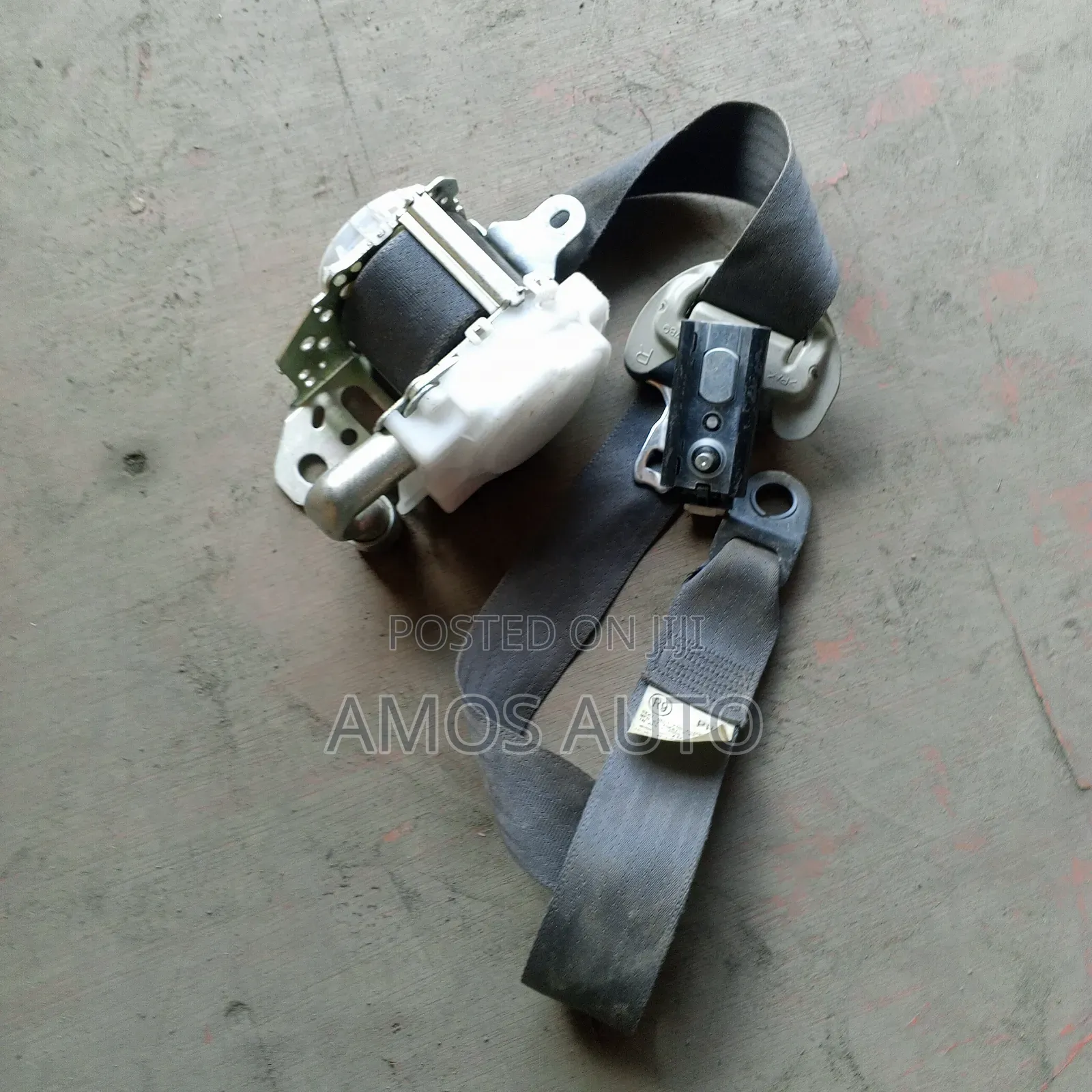 Axio 2010 Front Seat Belt