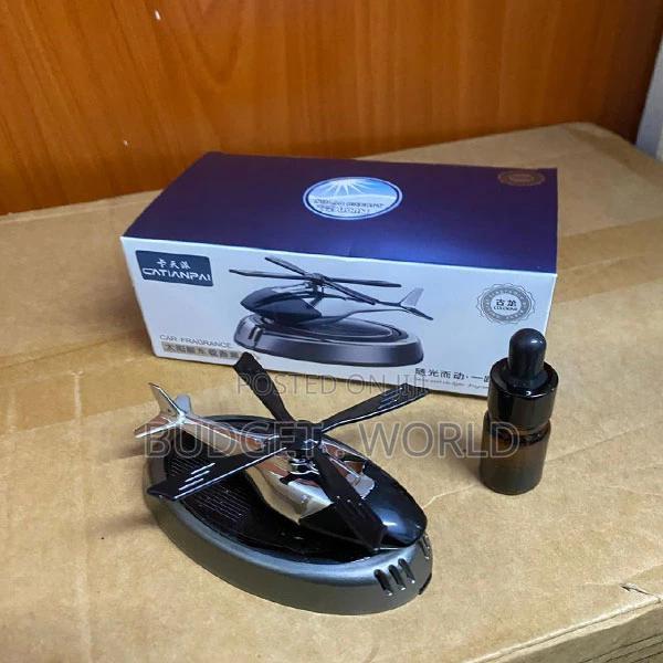 Solar Powered Car Fragrance Diffuser Ornament - thumbnail 2