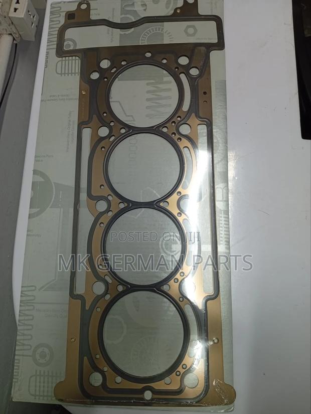 Genuine Mercedes Engine Head Gasket M274