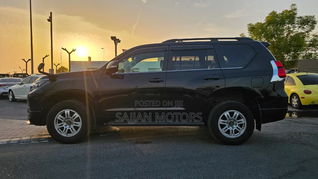 Toyota Land Cruiser Prado 2.8 2019 Black