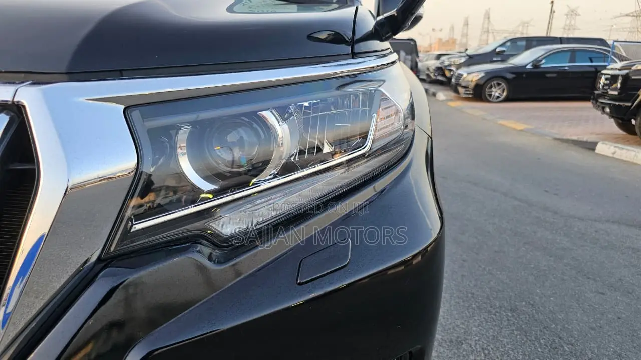 Toyota Land Cruiser Prado 2.8 2019 Black