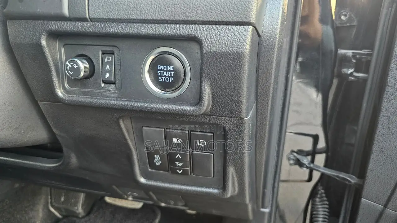 Toyota Land Cruiser Prado 2.8 2019 Black