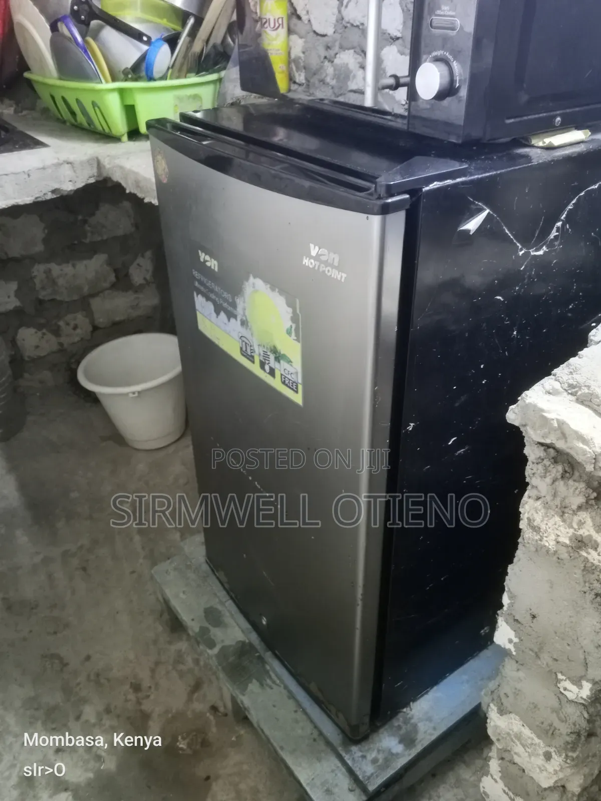 Von Fridge 90 Liters