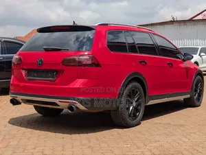Volkswagen Golf Alltrack 2015 Red