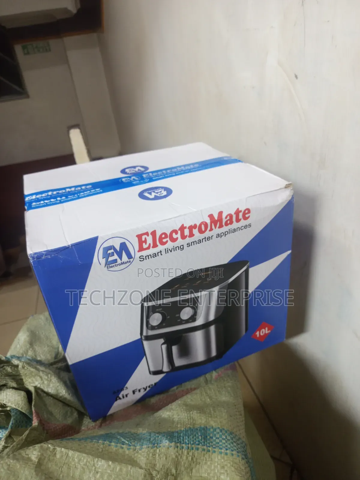 Black and Silver 10 Litres Electromate Airfyrer 