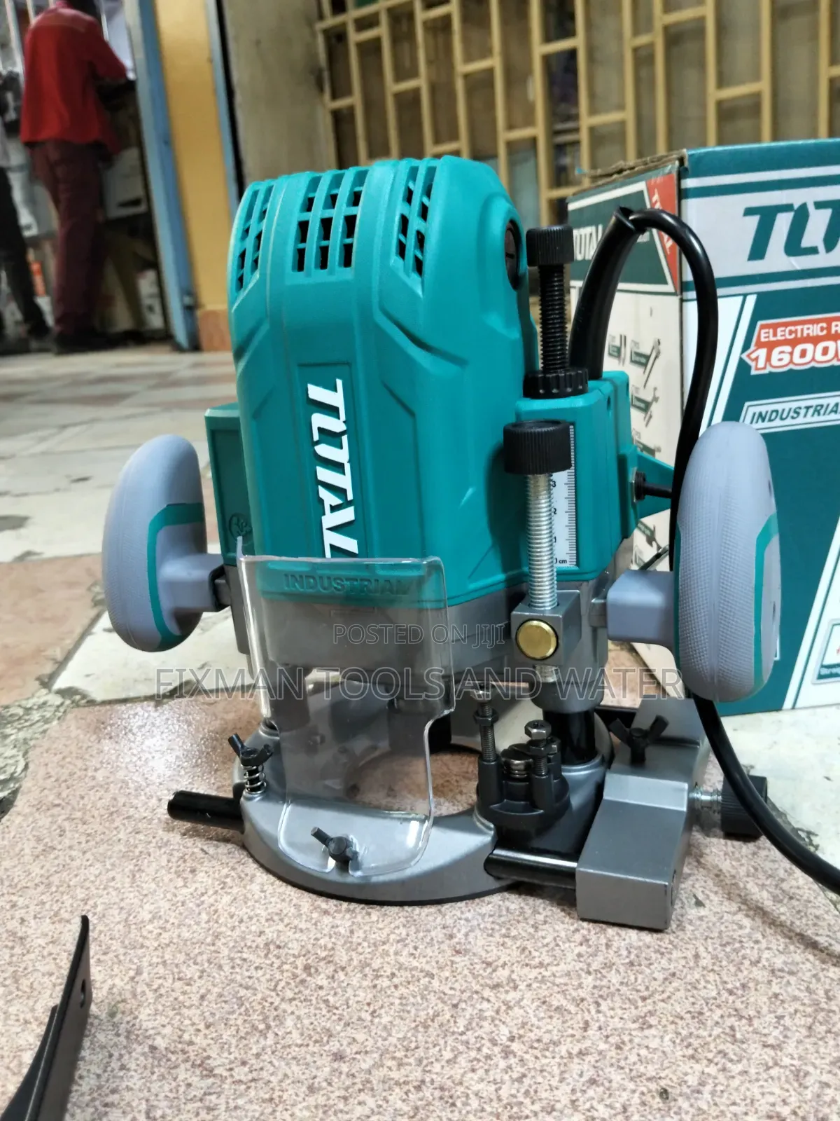 Engraving Wood Router 1600W Best Modern Design on Wood and Furniture