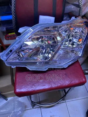 Head Lamp Premio 08-09