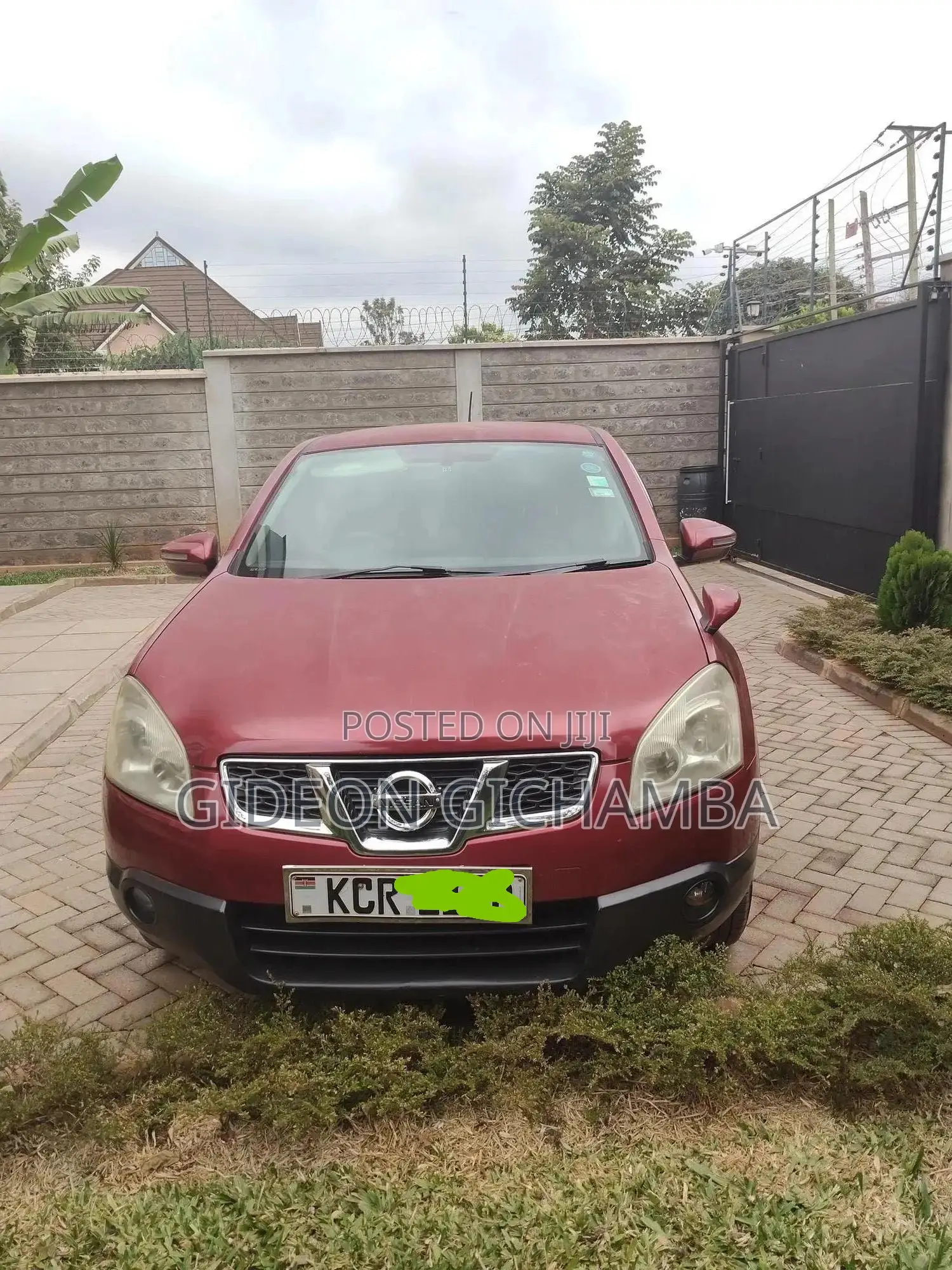 Nissan Dualis 2011 Red