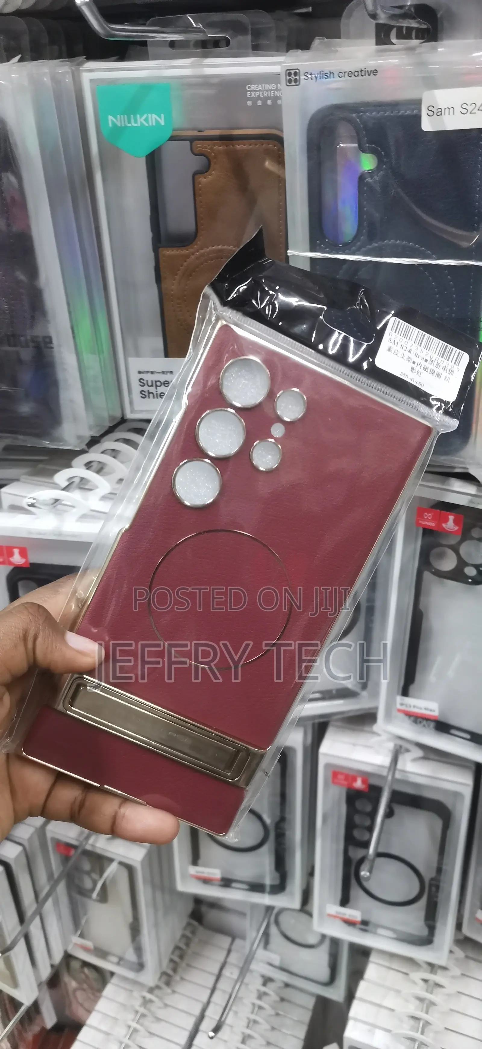 Phone Case With a Built-in Metal Stand for the Samsung Galaxy Ultra