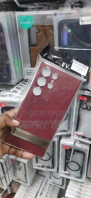 Phone Case With a Built-in Metal Stand for the Samsung Galaxy Ultra