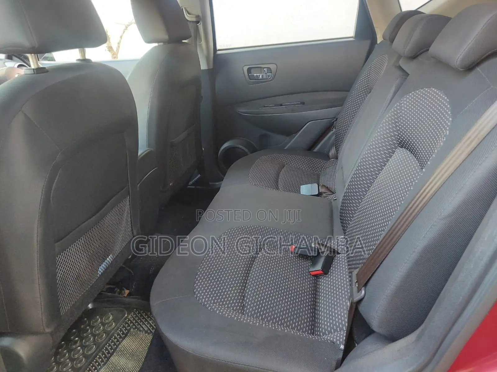 Nissan Dualis 2011 Red