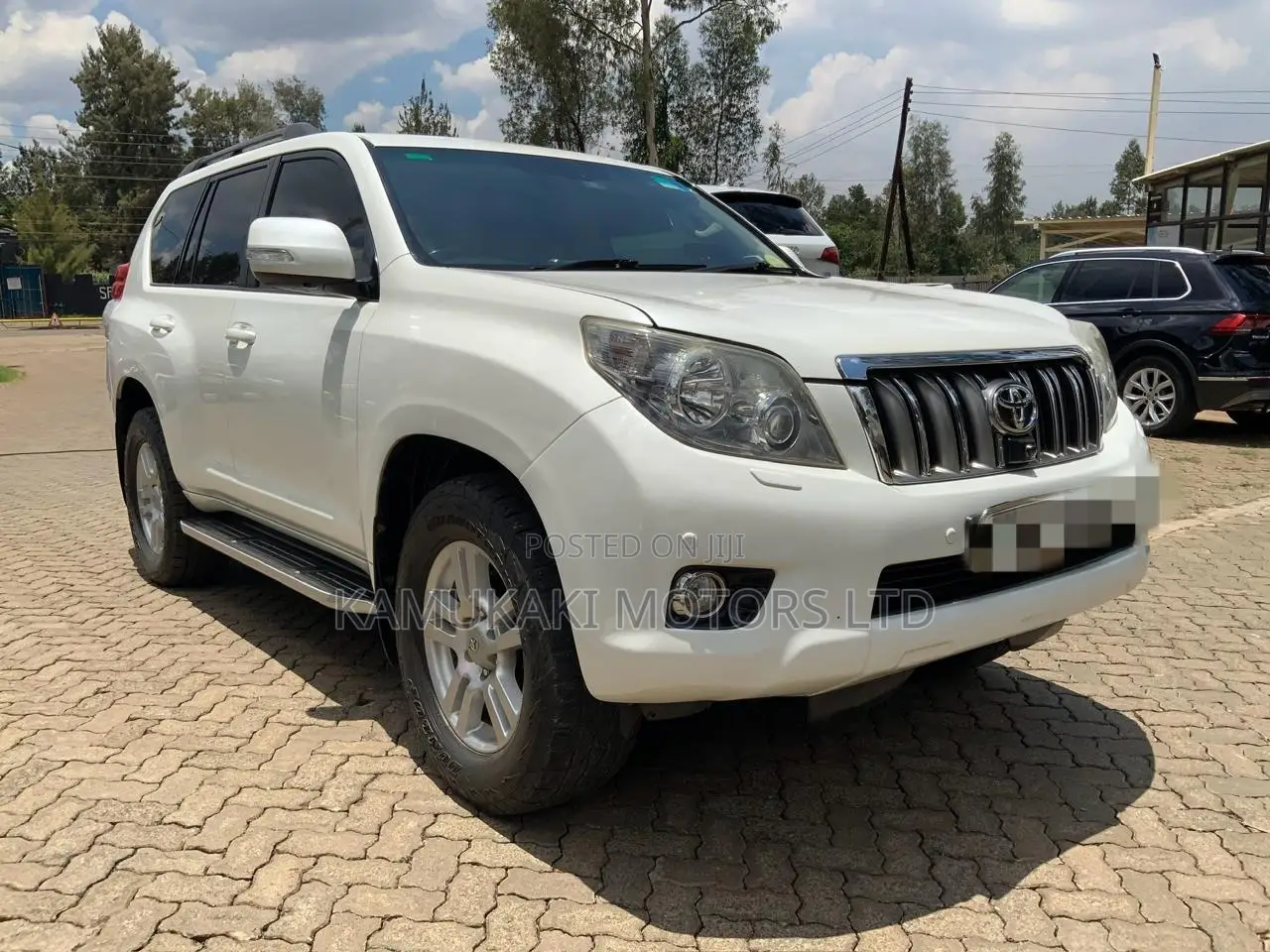 Toyota Land Cruiser Prado 2012 White