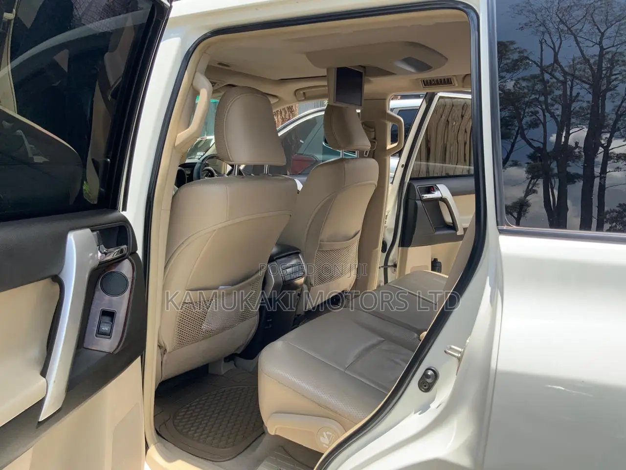 Toyota Land Cruiser Prado 2012 White
