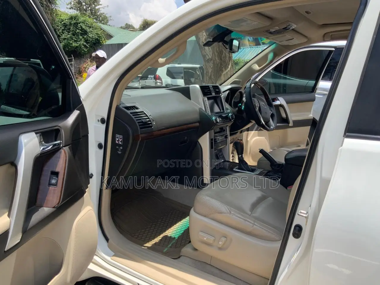 Toyota Land Cruiser Prado 2012 White