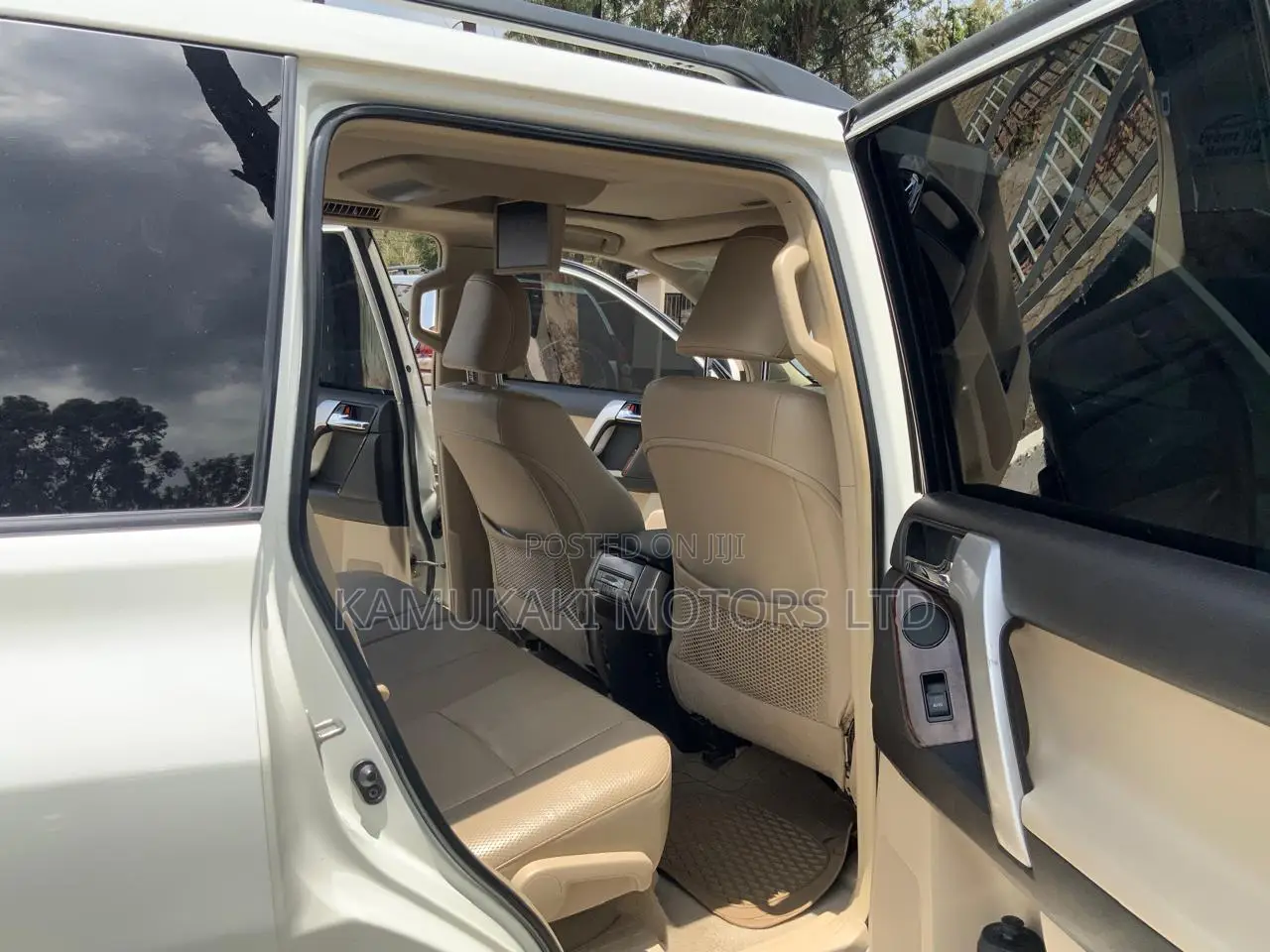 Toyota Land Cruiser Prado 2012 White