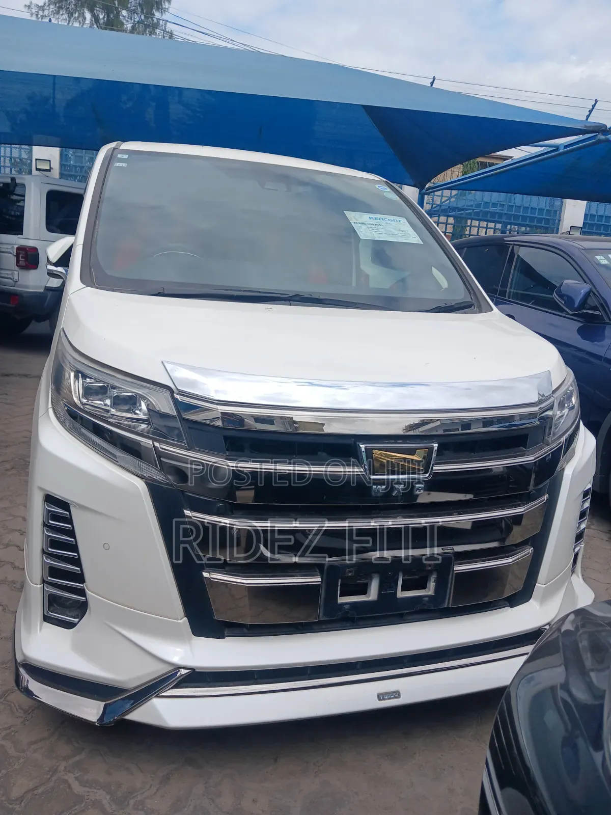 Toyota Noah 2019 White