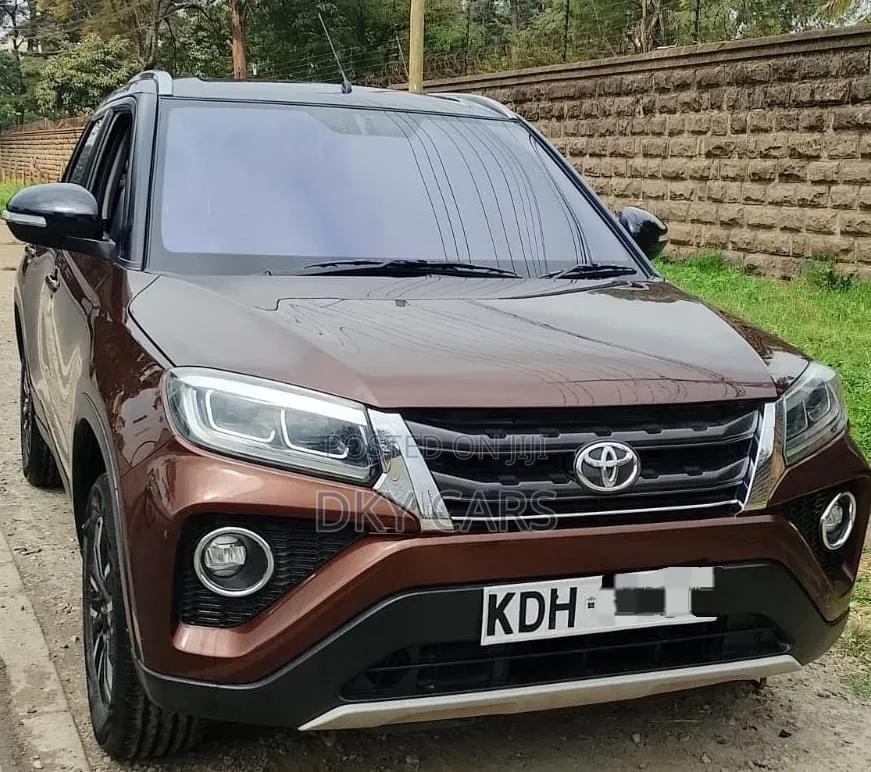 Toyota Urban Cruiser 2021 Brown