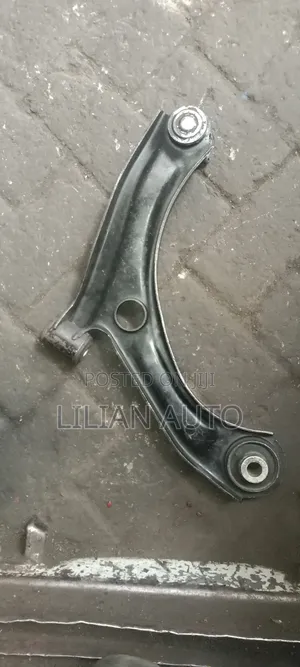 Suzuki Alto Arm