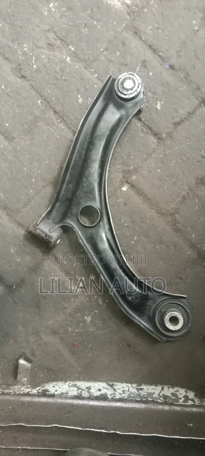 Suzuki Alto Arm