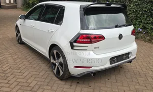 Volkswagen Golf 2018 White